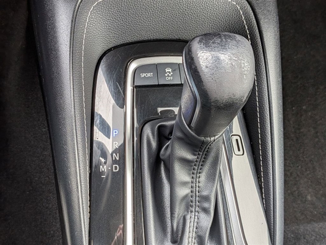 2022 Toyota Corolla Hatchback SE:01820UU