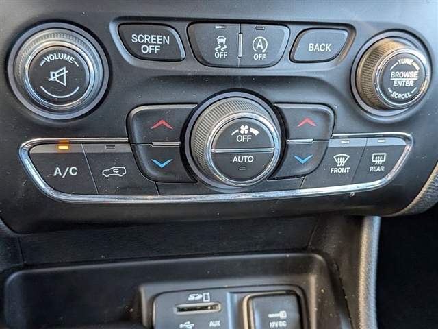 2017 Jeep Cherokee Limited:01780UU