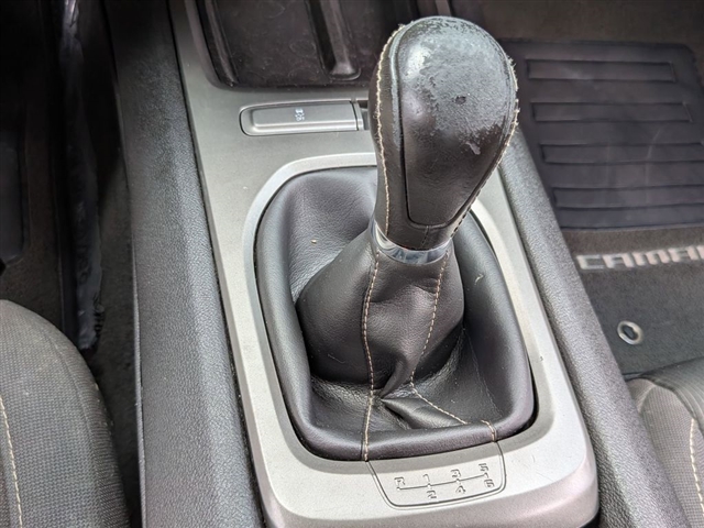 2015 Chevrolet Camaro LT:01700UU