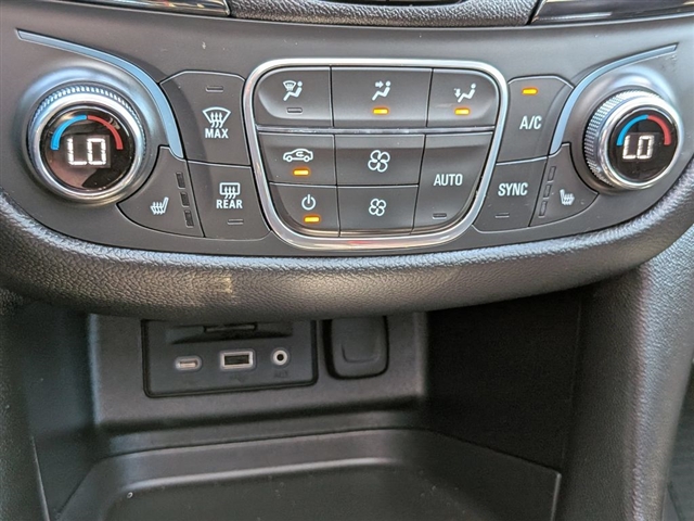 2022 Chevrolet Equinox RS:02380UU