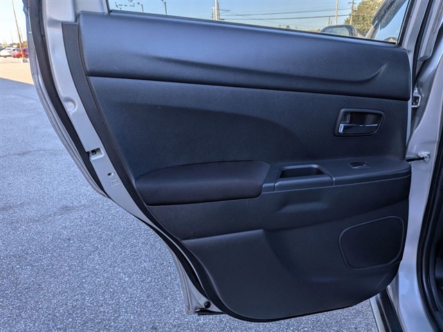 2013 Mitsubishi Outlander Sport SE:39992N