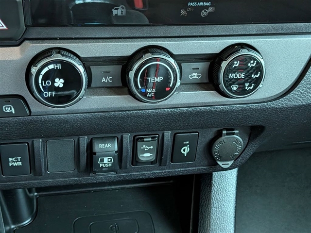 2018 Toyota Tacoma TRD Off-Road:02030UU