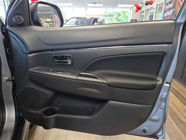 2027 Mitsubishi Outlander Sport ES:MI230590