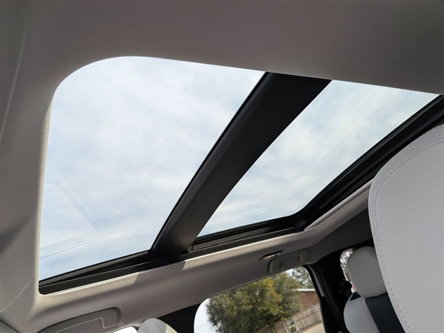 2026 Mitsubishi Outlander SE:MI30160