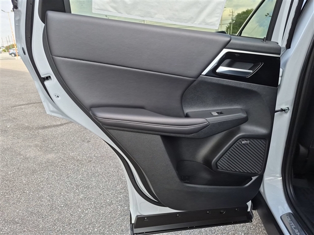 2026 Mitsubishi Outlander LE:MI30630