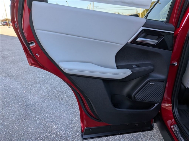 2026 Mitsubishi Outlander SE:MI30050