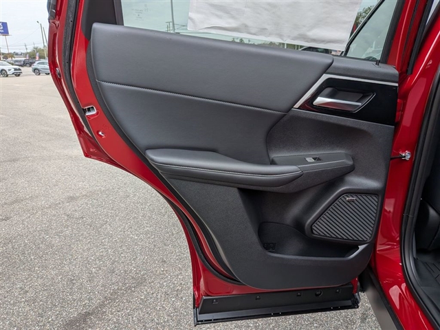 2026 Mitsubishi Outlander SE:MI30230