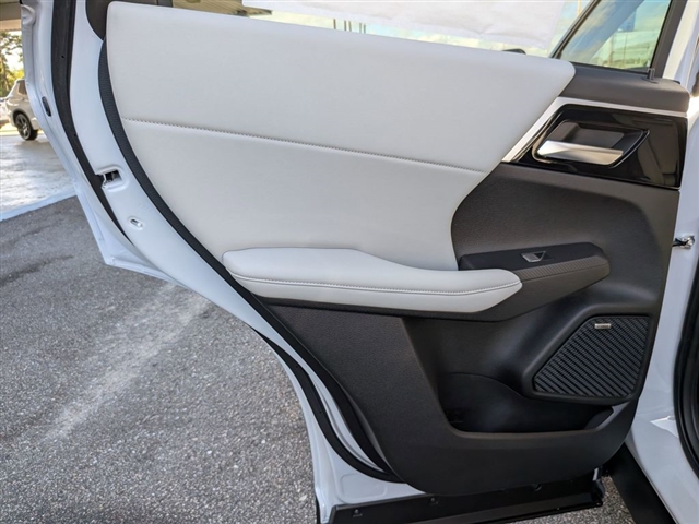 2025 Mitsubishi Outlander SE:MM139900