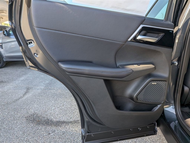 2025 Mitsubishi Outlander SE:MM139910