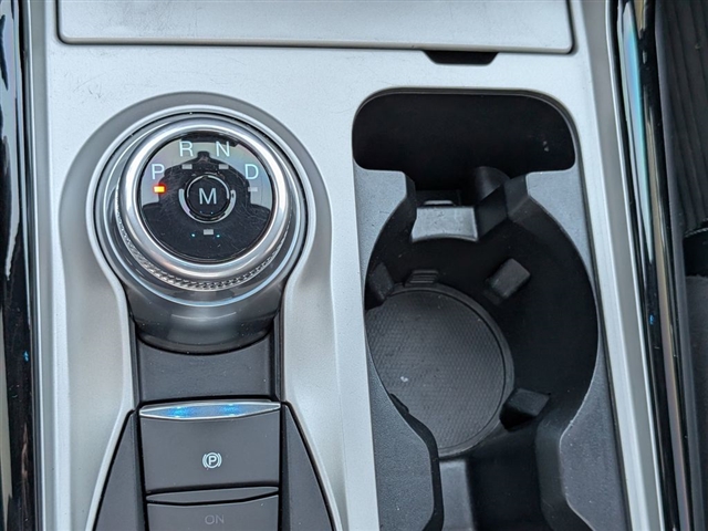 2022 Ford Explorer ST:02050UU