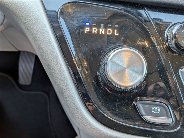 2017 Chrysler Pacifica Touring-L Plus:01870UU