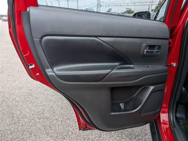 2019 Mitsubishi Outlander ES:02420UU