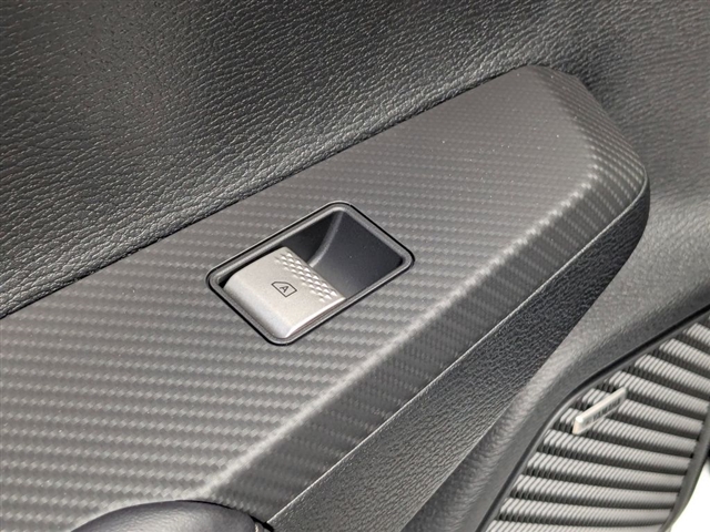 2025 Mitsubishi Outlander SE:MM39600