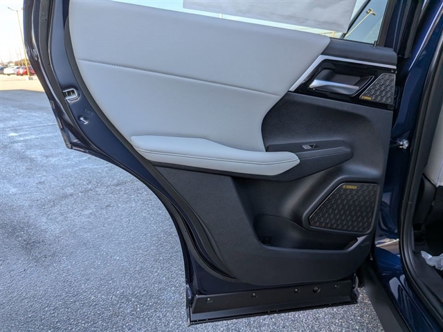 2026 Mitsubishi Outlander SE:MI30090