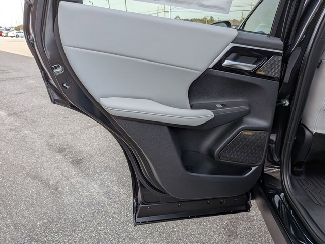 2026 Mitsubishi Outlander SE:MI30170