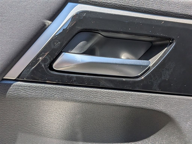 2026 Mitsubishi Outlander SE:MI30420