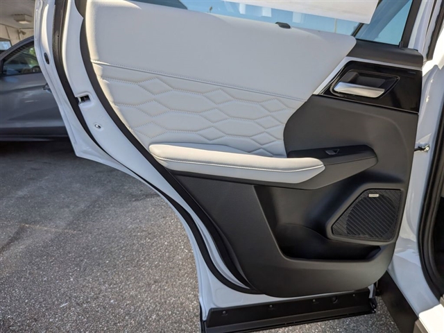 2025 Mitsubishi Outlander SEL:MM39860