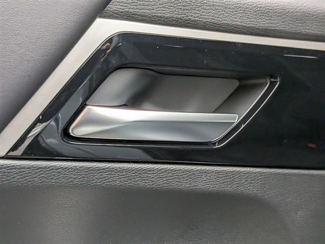 2026 Mitsubishi Outlander SE:MI130120