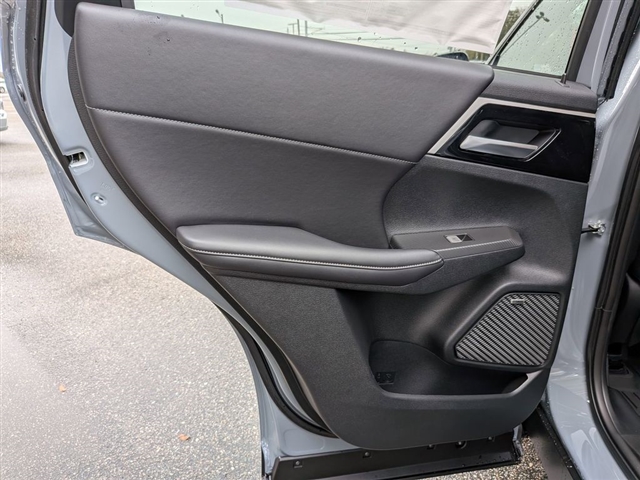 2026 Mitsubishi Outlander SE:MI130110