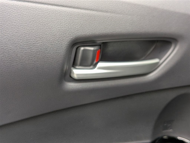 2022 Toyota Corolla Hatchback SE:01820UU