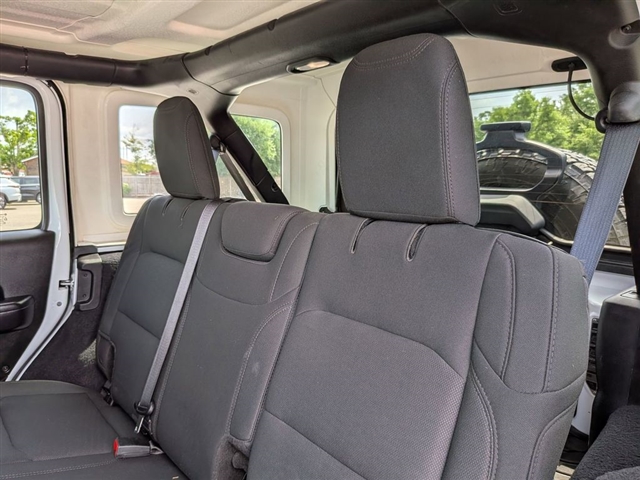 2018 Jeep Wrangler Unlimited Sport:02133U