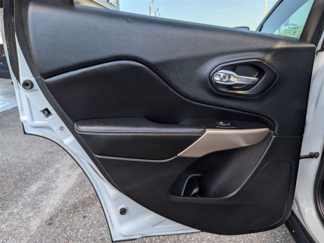 2017 Jeep Cherokee Limited:01780UU