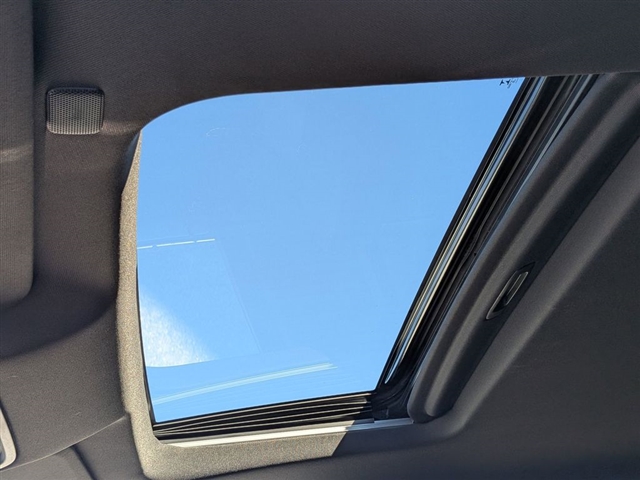 2020 Chevrolet Silverado 1500 High Country:02040UU