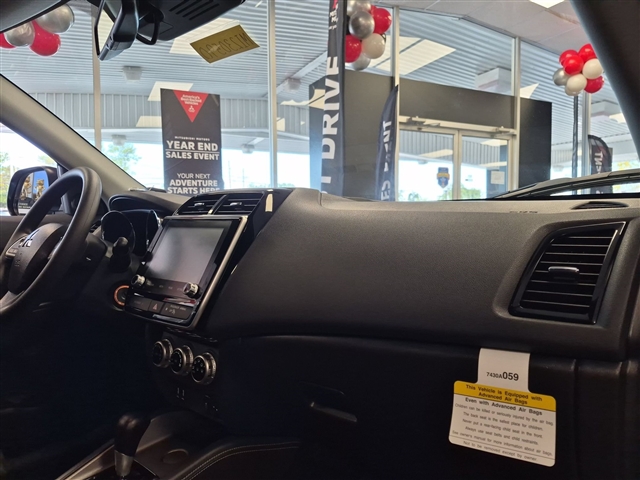 2027 Mitsubishi Outlander Sport ES:MI230590