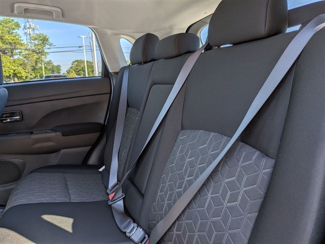 2025 Mitsubishi Outlander Sport ES:MM339800