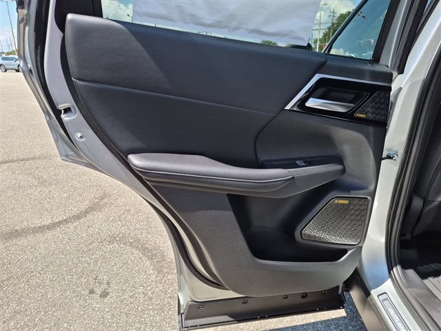 2026 Mitsubishi Outlander SE:MI30530