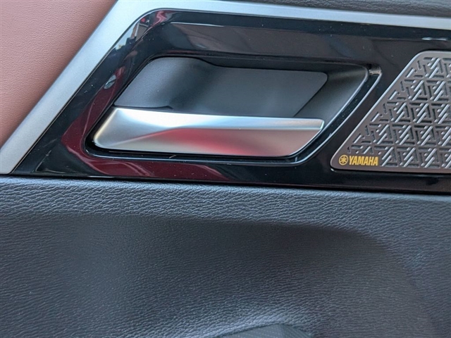 2026 Mitsubishi Outlander Black Edition:MI30060