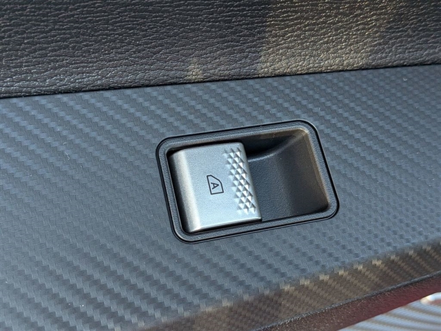 2025 Mitsubishi Outlander SE:MI30000