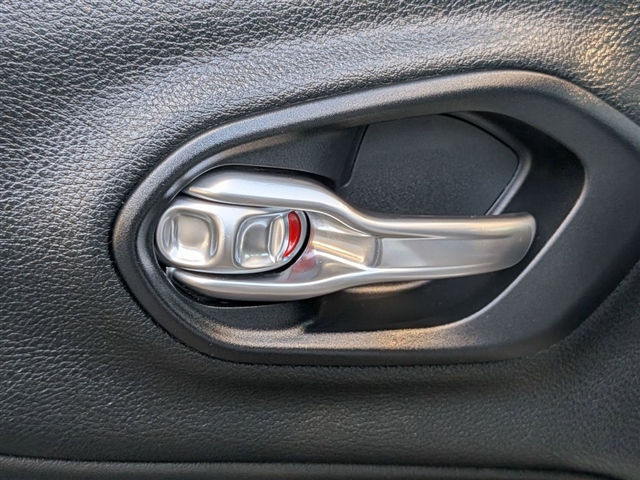 2017 Jeep Cherokee Limited:01780UU