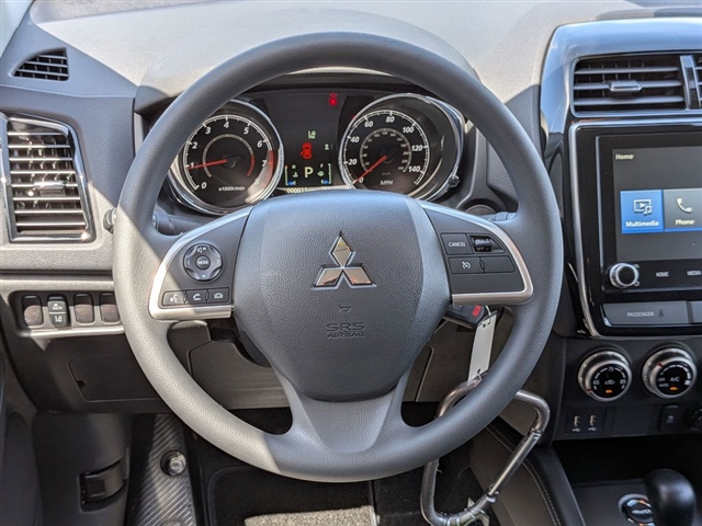 2026 Mitsubishi Outlander Sport SE:MI330380