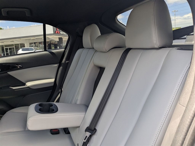 2025 Mitsubishi Eclipse Cross SEL:M241540