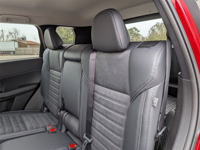 2026 Mitsubishi Outlander SE:MI30230