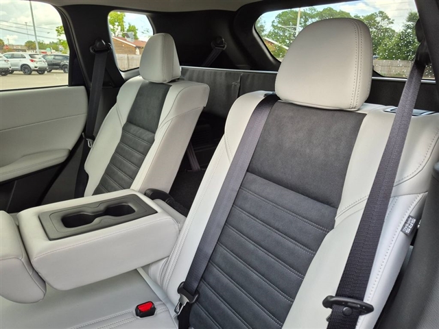 2026 Mitsubishi Outlander SE:MI30510
