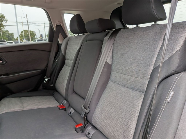 2021 Nissan Rogue SV:39502N