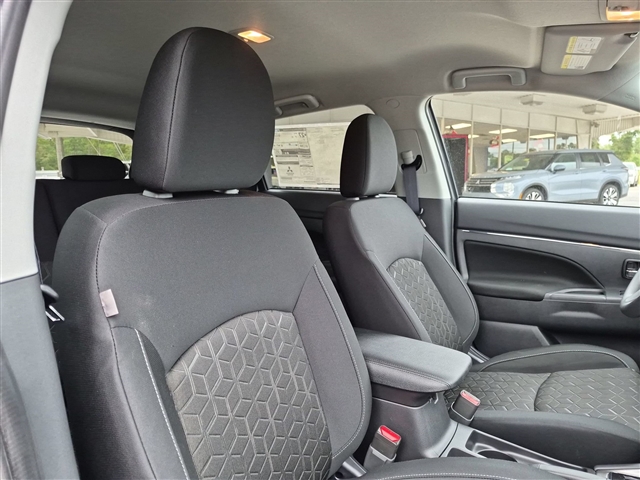 2027 Mitsubishi Outlander Sport S:MI230540