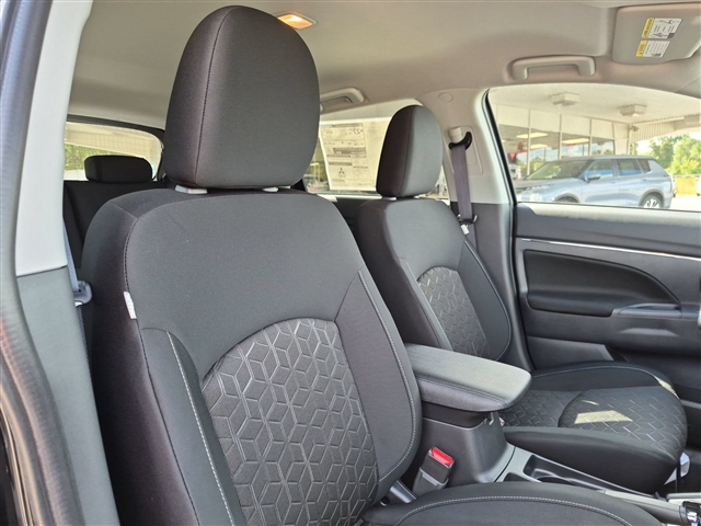 2027 Mitsubishi Outlander Sport S:MI230550