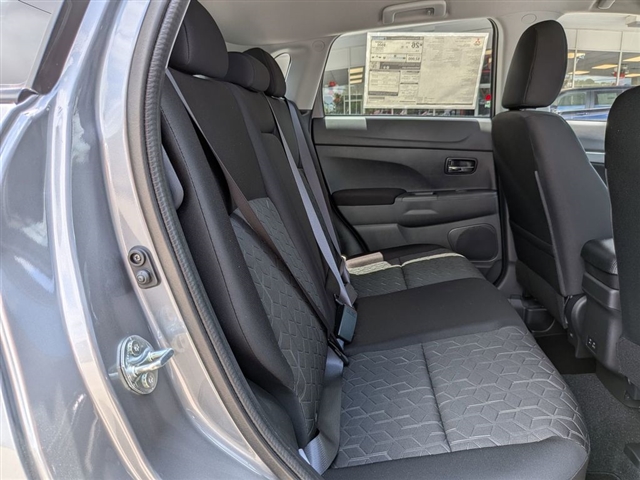 2025 Mitsubishi Outlander Sport LE:MM339540