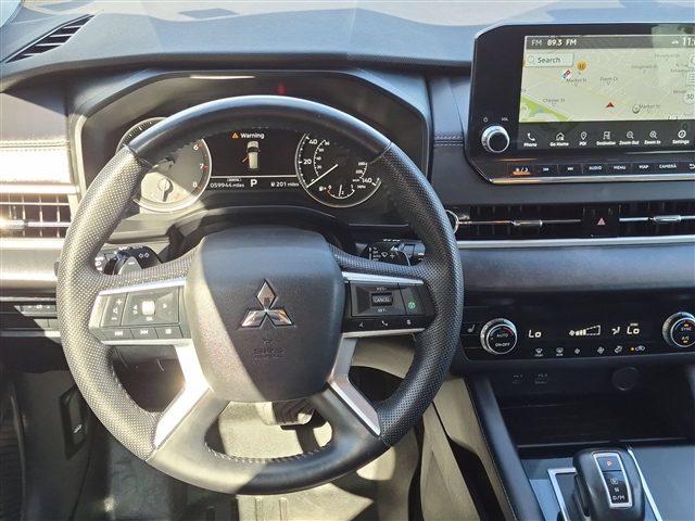 2023 Mitsubishi Outlander SE:30052N