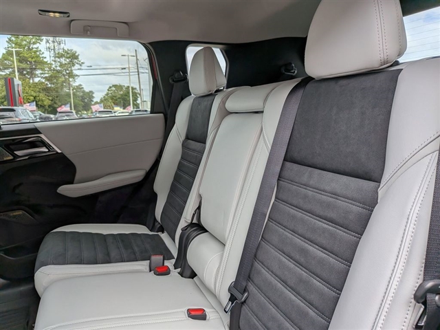 2025 Mitsubishi Outlander SE:MM39840