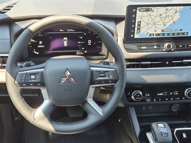 2026 Mitsubishi Outlander SE:MI30530
