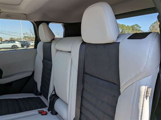 2026 Mitsubishi Outlander SE:MI30290