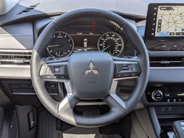 2026 Mitsubishi Outlander SE:MI30330