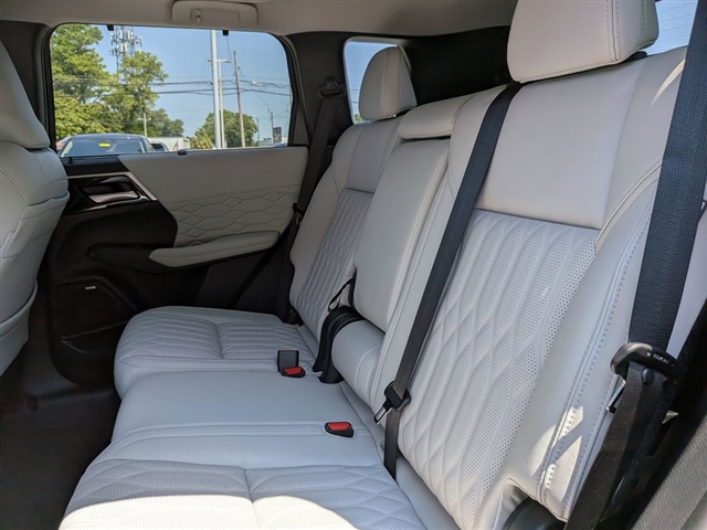 2025 Mitsubishi Outlander SEL:MM39710