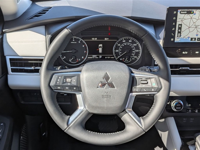 2025 Mitsubishi Outlander SE:MM139900