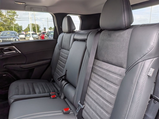 2025 Mitsubishi Outlander Trail Edition:MM39980