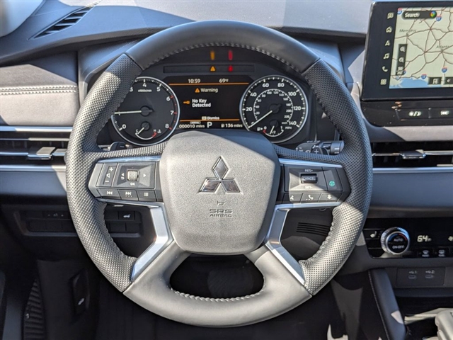 2025 Mitsubishi Outlander SE:MM139910